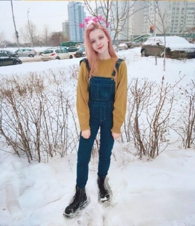 欧美美女乌克兰女孩Katie Westwood仿佛漫画里走出来