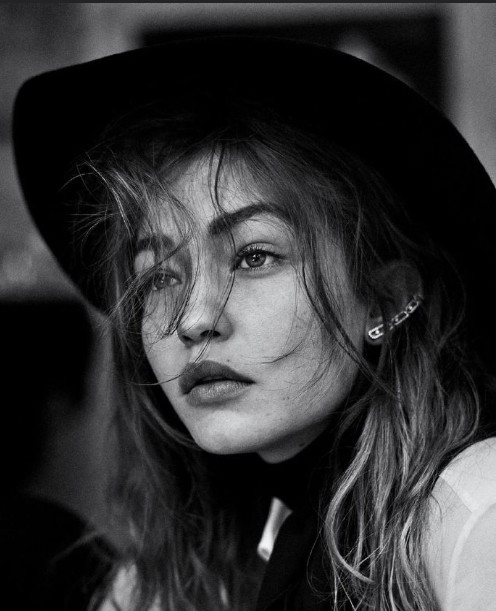 美国美女图片 维密天使模特Gigi Hadid《VOGUE》封面