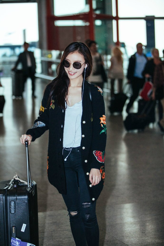 亚洲美女明星倪妮机场街拍图片
