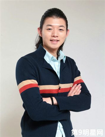 霍尊