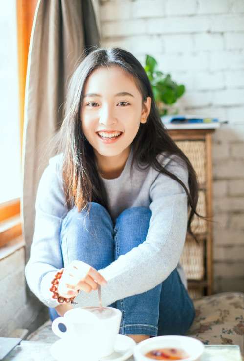 湖北美女图片 内地明星美女吴倩图片