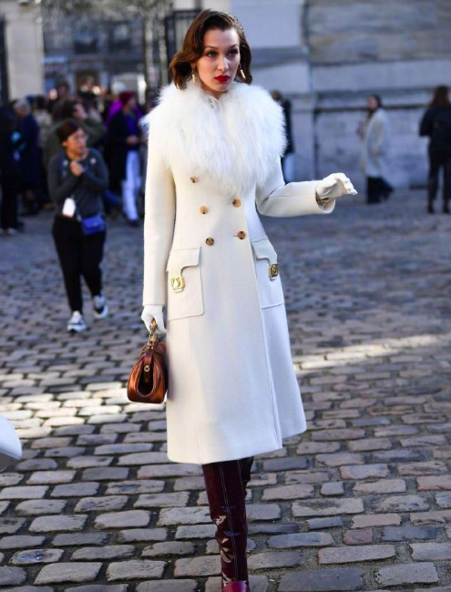 欧美美女模特Bella Hadid2019街拍穿搭图片