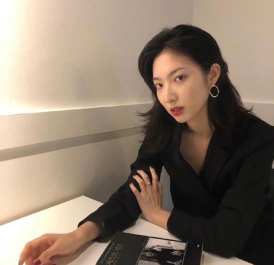 韩国美女模特私服图片