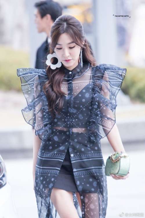 韩国美女明星组合少女时代成员黄美英美图合辑