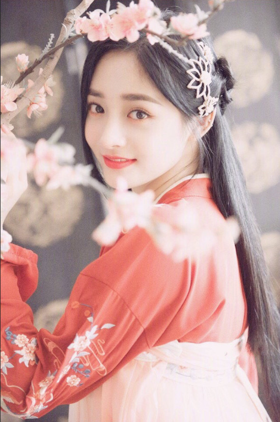 中国美女明星周洁琼古装图片