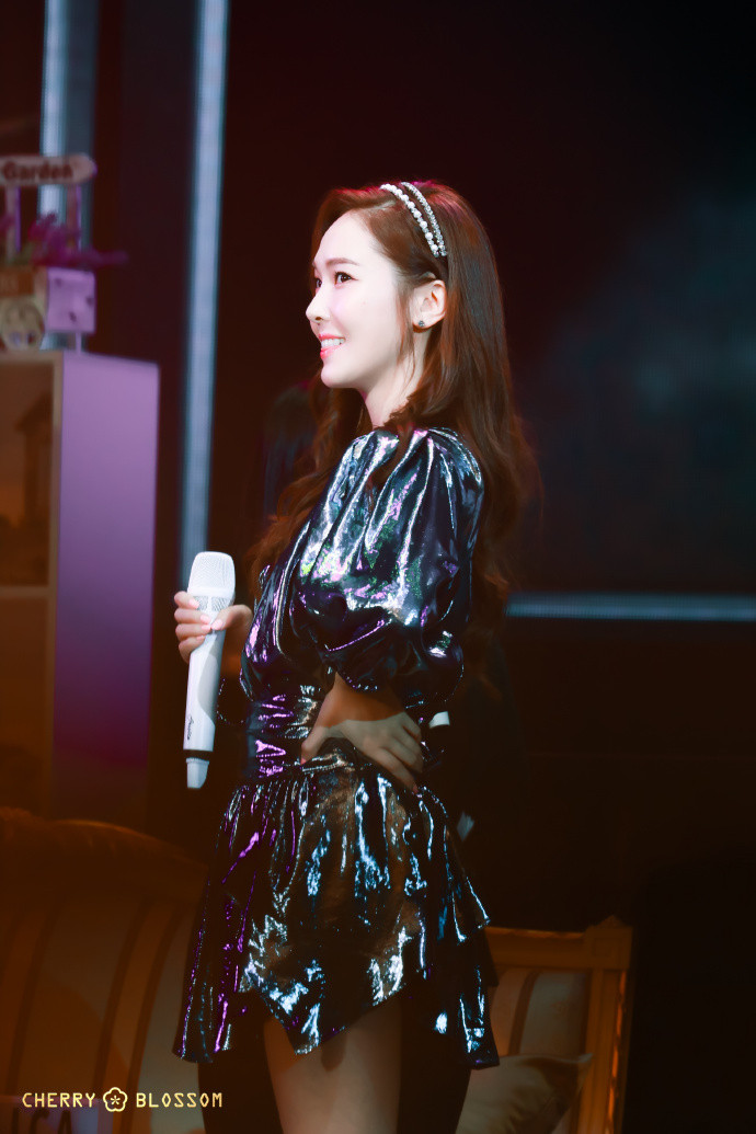 韩国美女图片 女明星郑秀妍澳门生日会图片