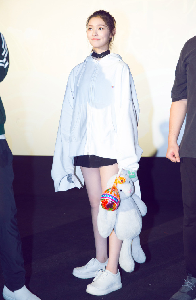 西游伏妖篇星女郎林允路演照片