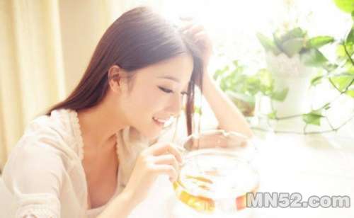 唯美校花小清新自拍