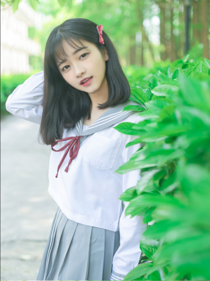 毕业季清纯美女校花校服唯美写真