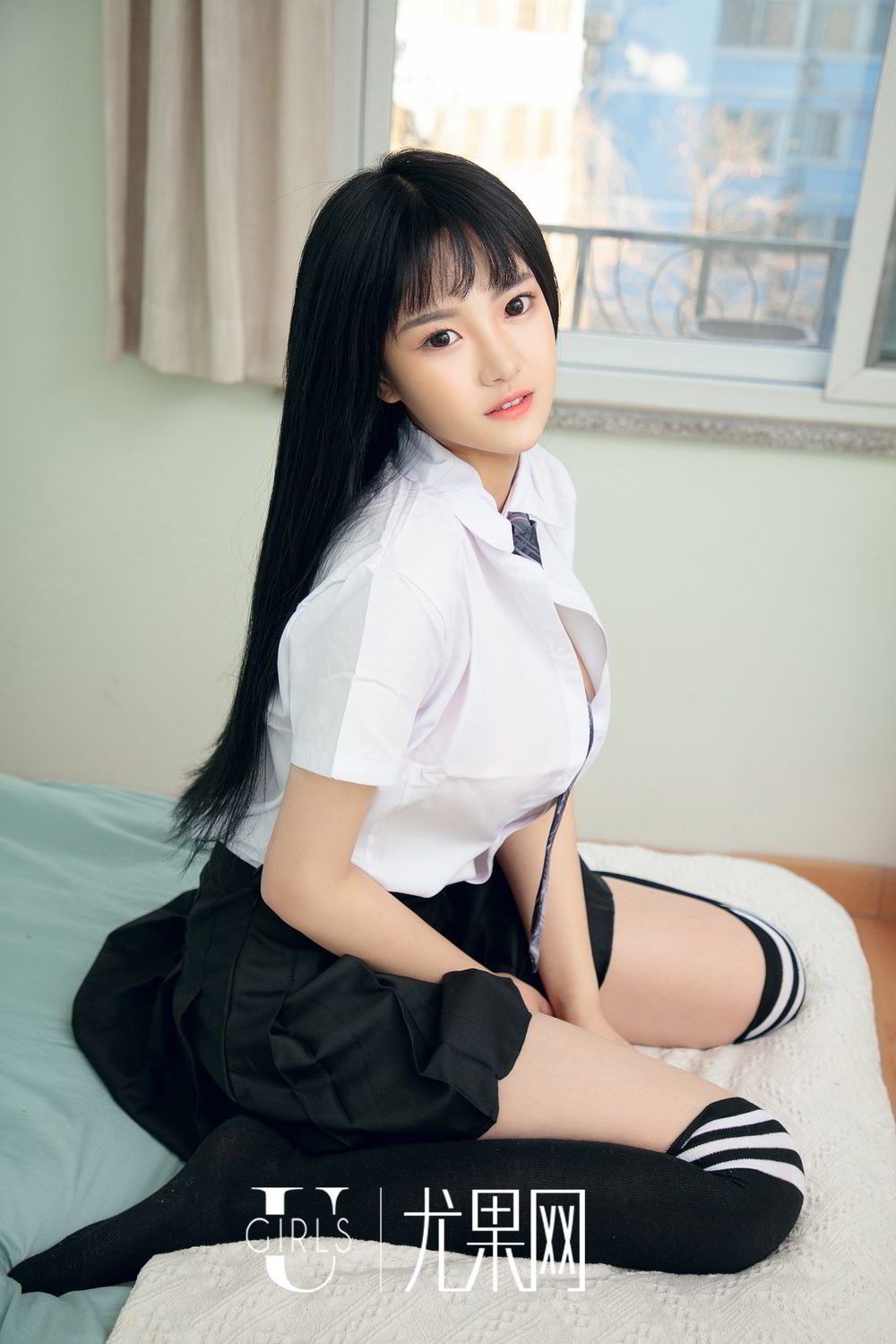 桃子该有的模样 学生制服的清纯