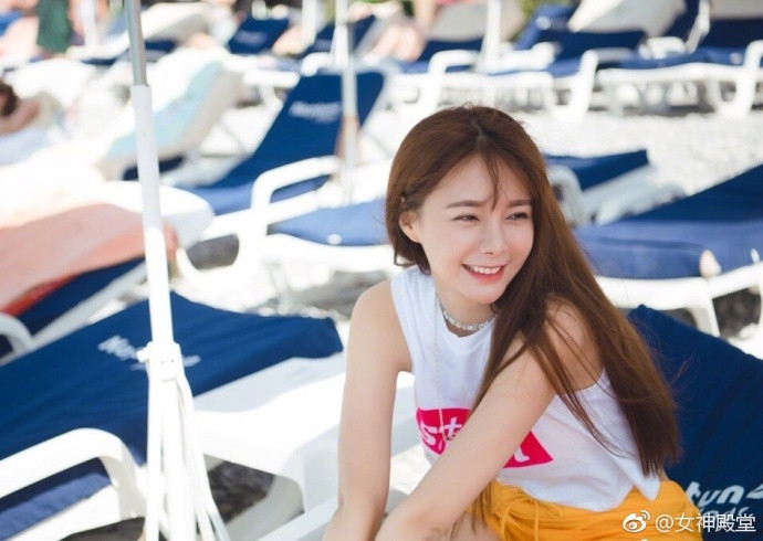 湖南美女沈梦辰夏日海边清凉大片