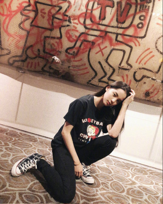 台湾美女明星欧阳娜娜满满的少女感图片