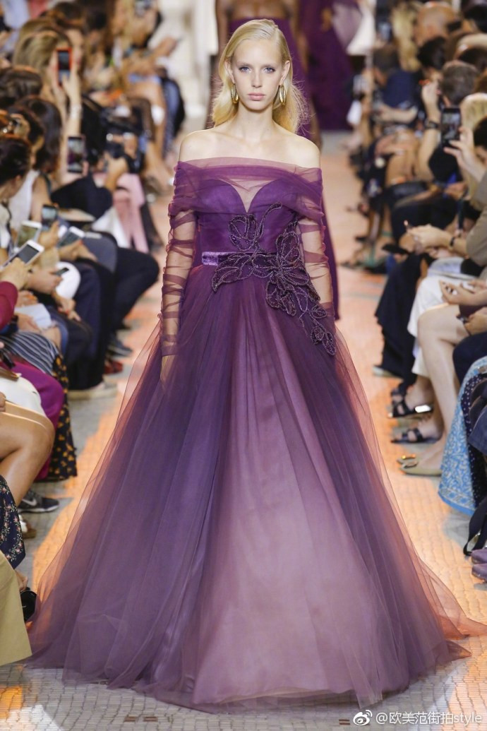 Elie Saab Couture Fall 2018仙女牌的巴黎高定时装秀