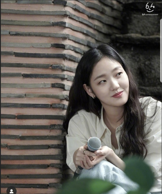 韩国美女明星金高银图片 被演戏耽误了的灵魂歌