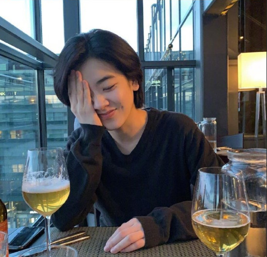 韩国美女图片 短发姑娘李珠英图片