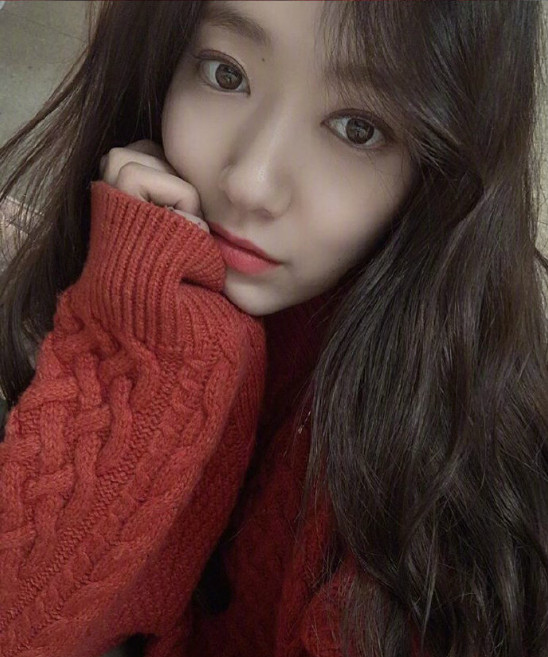 韩国美女明星朴信惠私服图片
