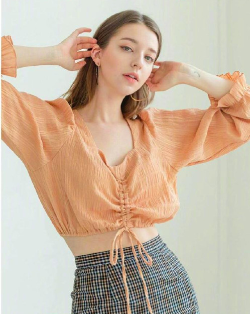 俄罗斯美女图片 96年的俄罗斯麻豆Angelina Danilov