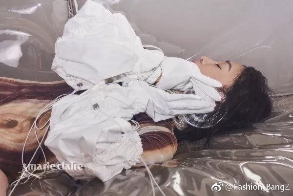 周迅CHANEL 2018早春新装亮相十二月号嘉人Marie Cl