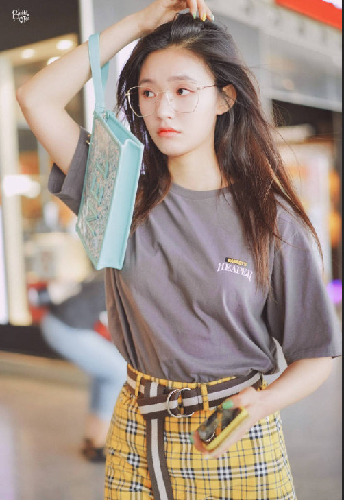 浙江美女图片 女明星林允近期机场私服合集