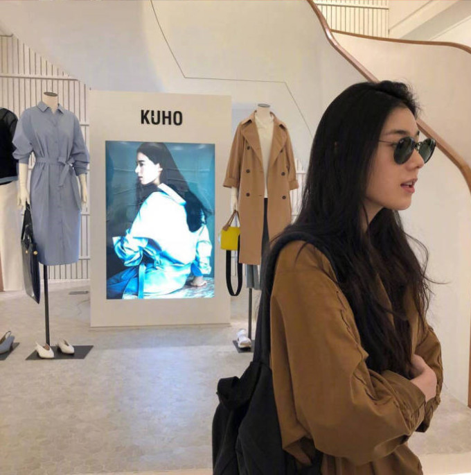 韩国女演员郑恩彩私服街拍图片