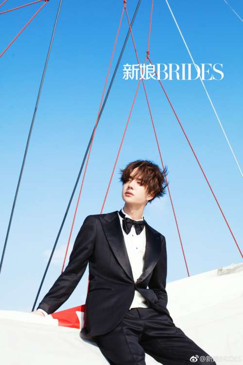 《新娘BRIDES》四月刊封面人物UNIQ成员王一博图片