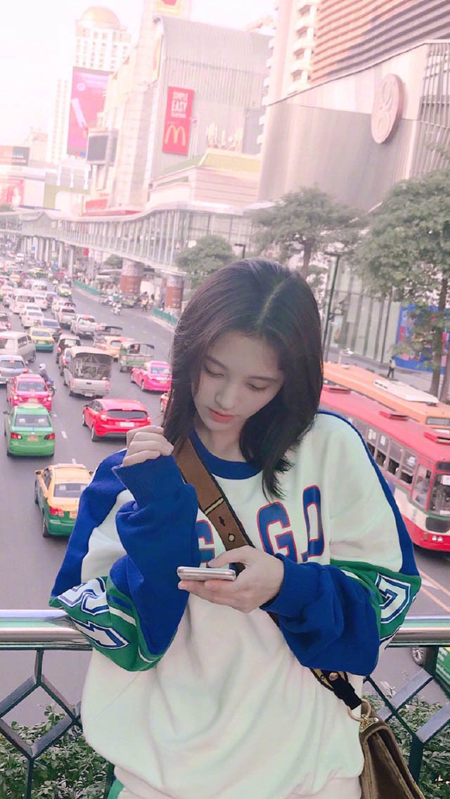 鞠婧祎青春活力元气生活照图片手机壁纸