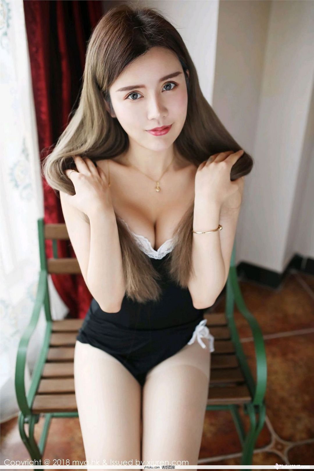 美媛馆卓娅祺趴下撅起来张开腿,大胆祼体验艺术写真