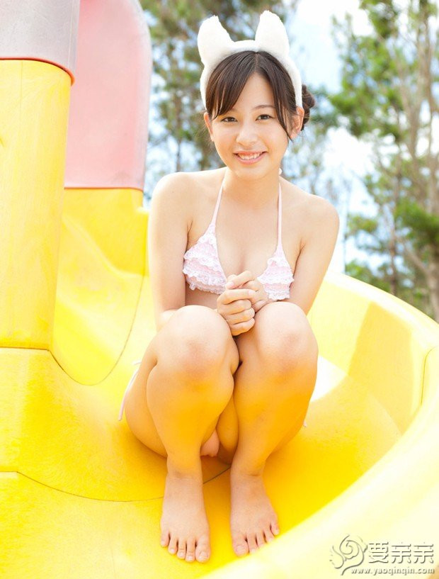 白嫩mm堀川美加子海边比基尼清新写真