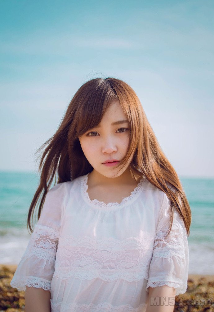 海边清纯阳光少女迷人图片