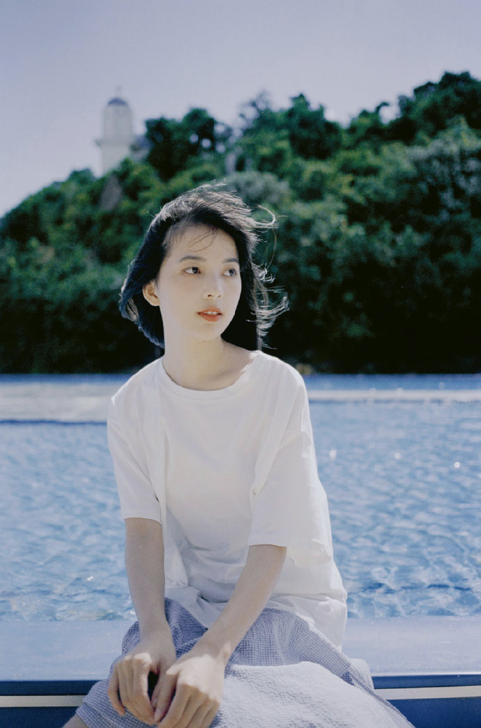 森系清纯美女图片 海边唯美写真图片