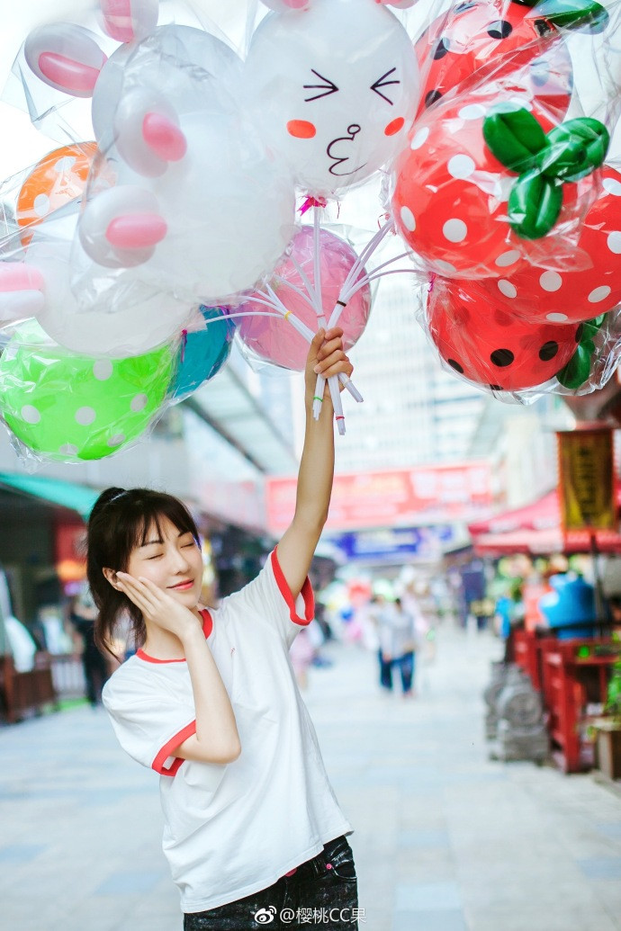 樱桃小丸子清纯可爱美女日常图片