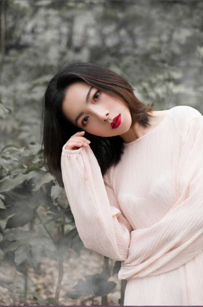 清纯美女貔咻__春天桃花源唯美图片