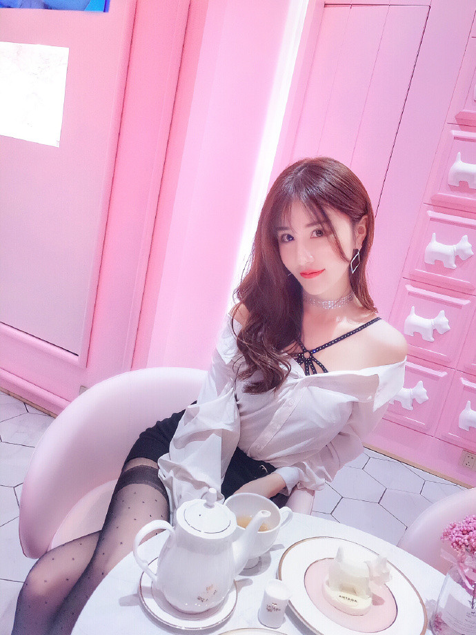 美丽和可爱并存的清纯mm美女图片