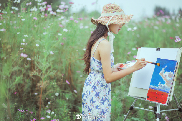 清纯美女草帽写生文艺图片