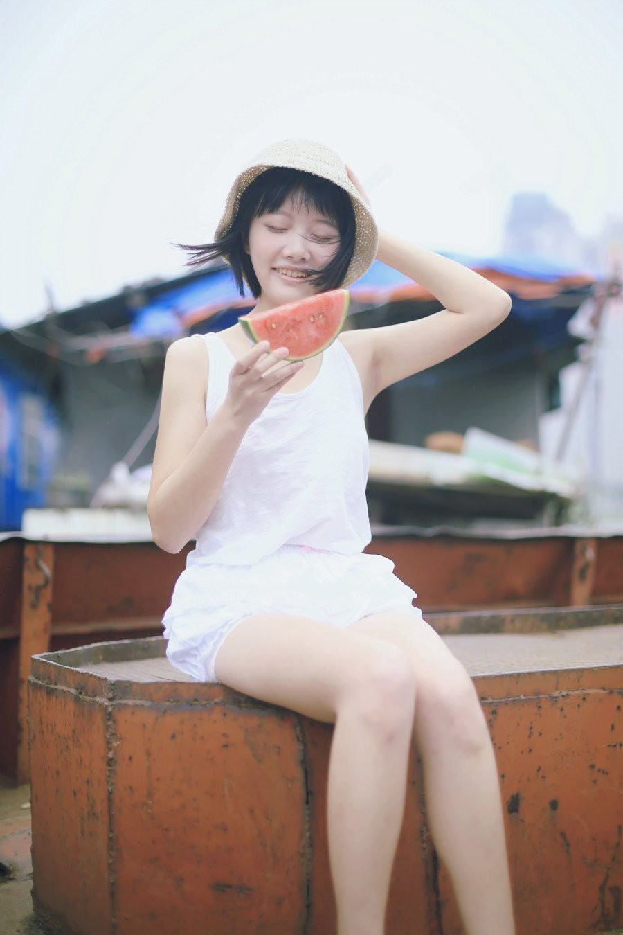 夏日清纯西瓜美女