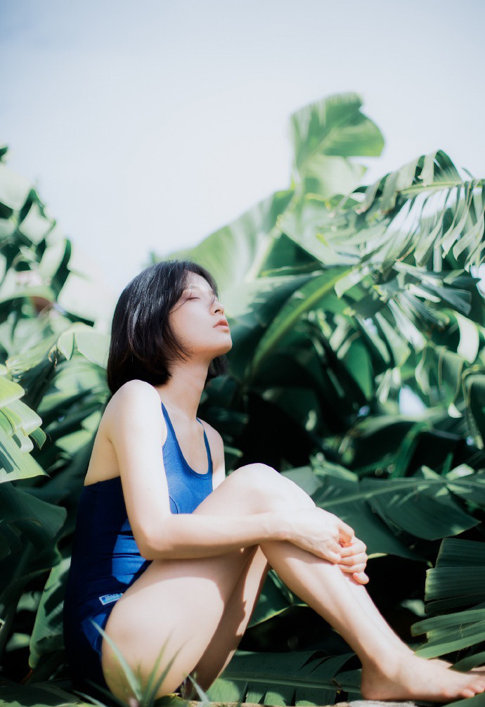 清纯美女模特清爽宜人写真