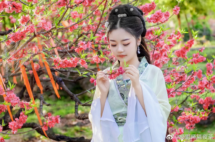 好看的古装美女图片壁纸