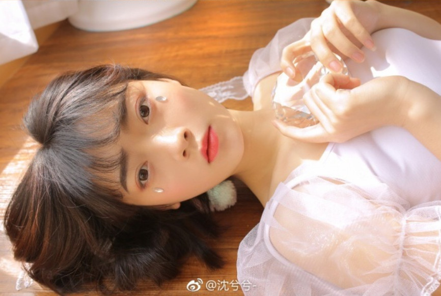 清纯美女林鹿Lunnie小可爱唯美写真