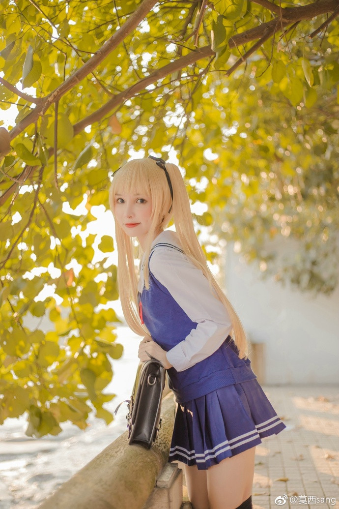 二次元美少女cosplay动漫少女图片