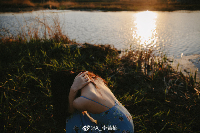 唯美意境清纯美女写真图片