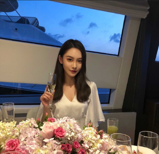 清纯美女图片 水瓶座美女图片