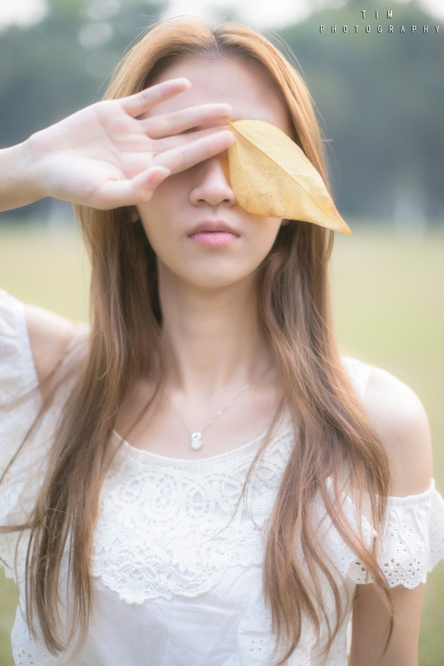 清纯美女原野可爱迷人写真