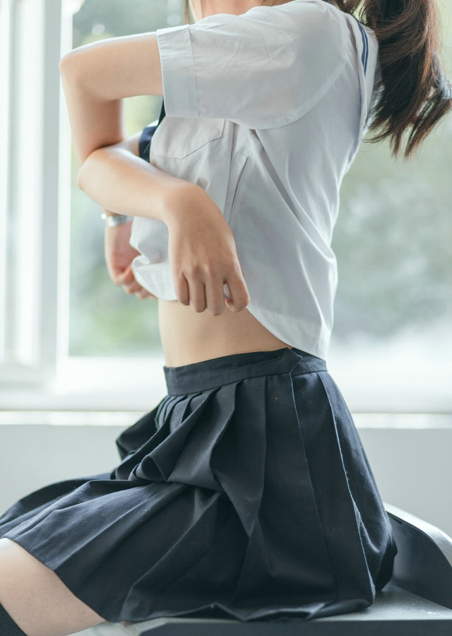 清纯少女图片_清纯学生妹校服清新写真