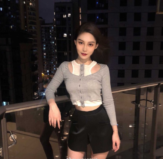 清纯美女图片 水瓶座美女图片