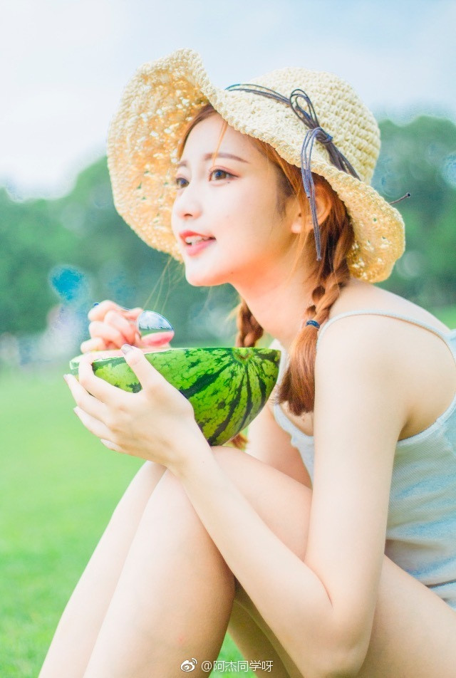 清纯美女潘美霖夏日清凉写真